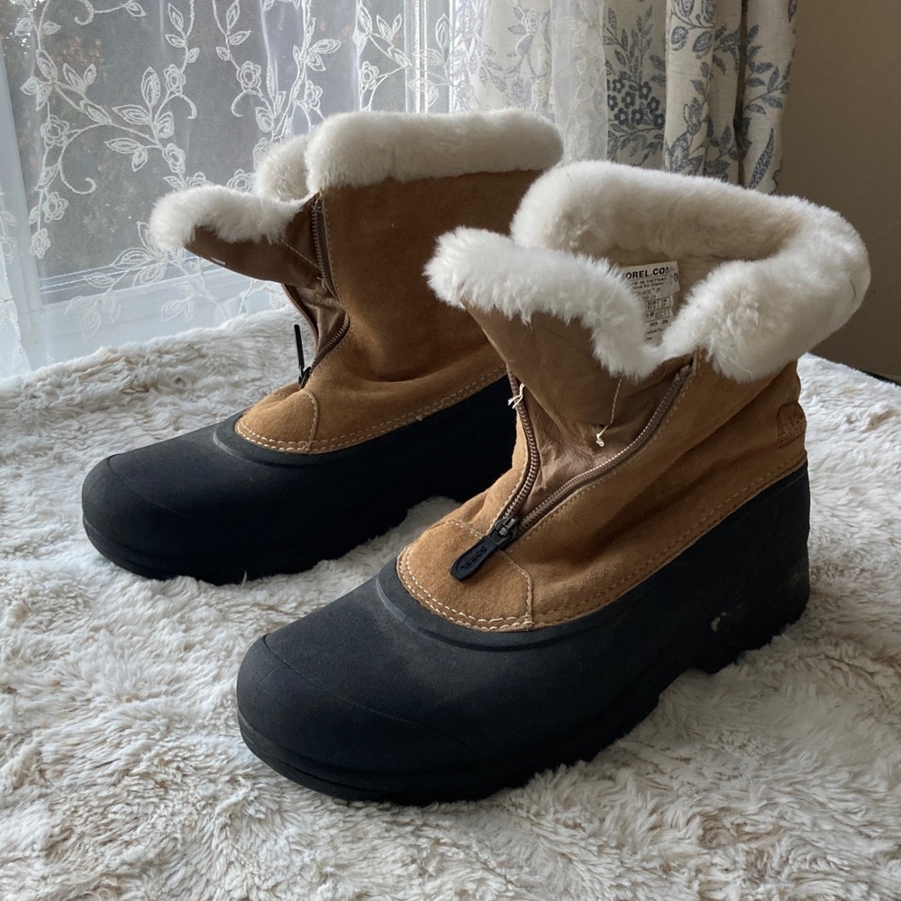 Sorel Snow Angel Zip Boots Ladies 10.5 GUC!